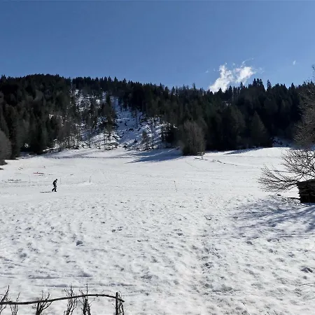 Petit Lutin - Sur Les Pistes La Clusaz